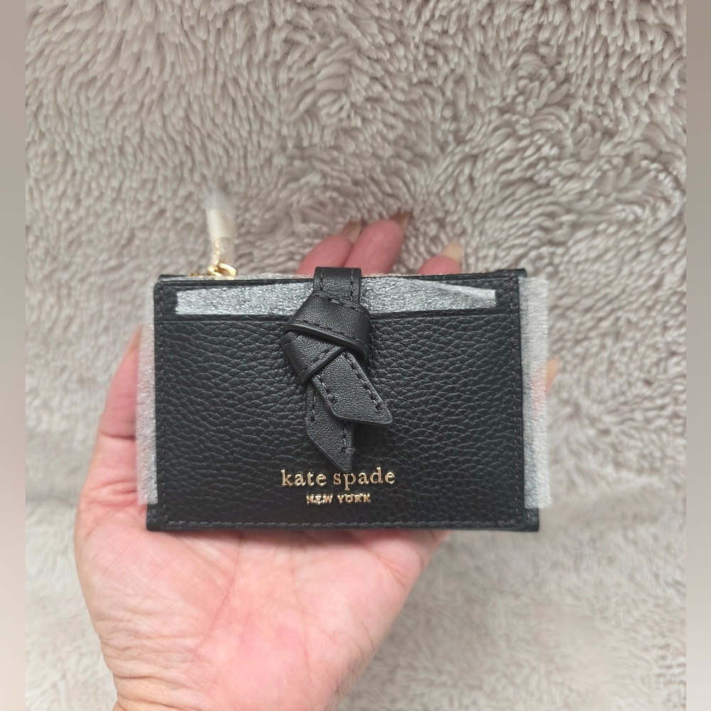 Kate Spade Knot Zip Card Holder (Retail Boutique Store)